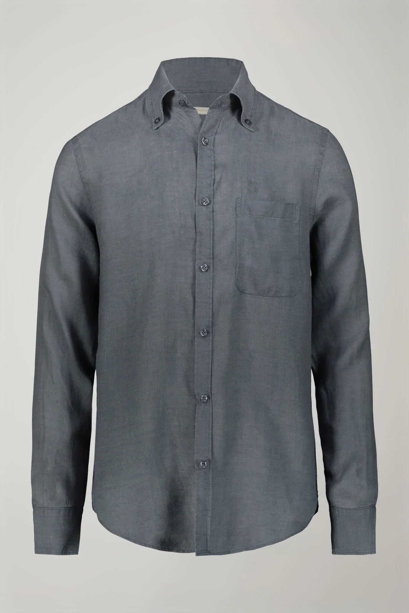 Men's casual shirt button down collar 100% linen comfort fit in White by Doppelganger, Italian Sport;Traveller;Leisure time made from Composition: 100% Linen
Mood: Sport, Traveller, Leisure time
Type: Button Down Collar, Snaps, Light Transparent Removable Collar Bones, Chest Pockets
Season: Spring Summer 24
Gender: Men
Material: Linen
Style: Essential, Casual Chic
Fit: Comfortable