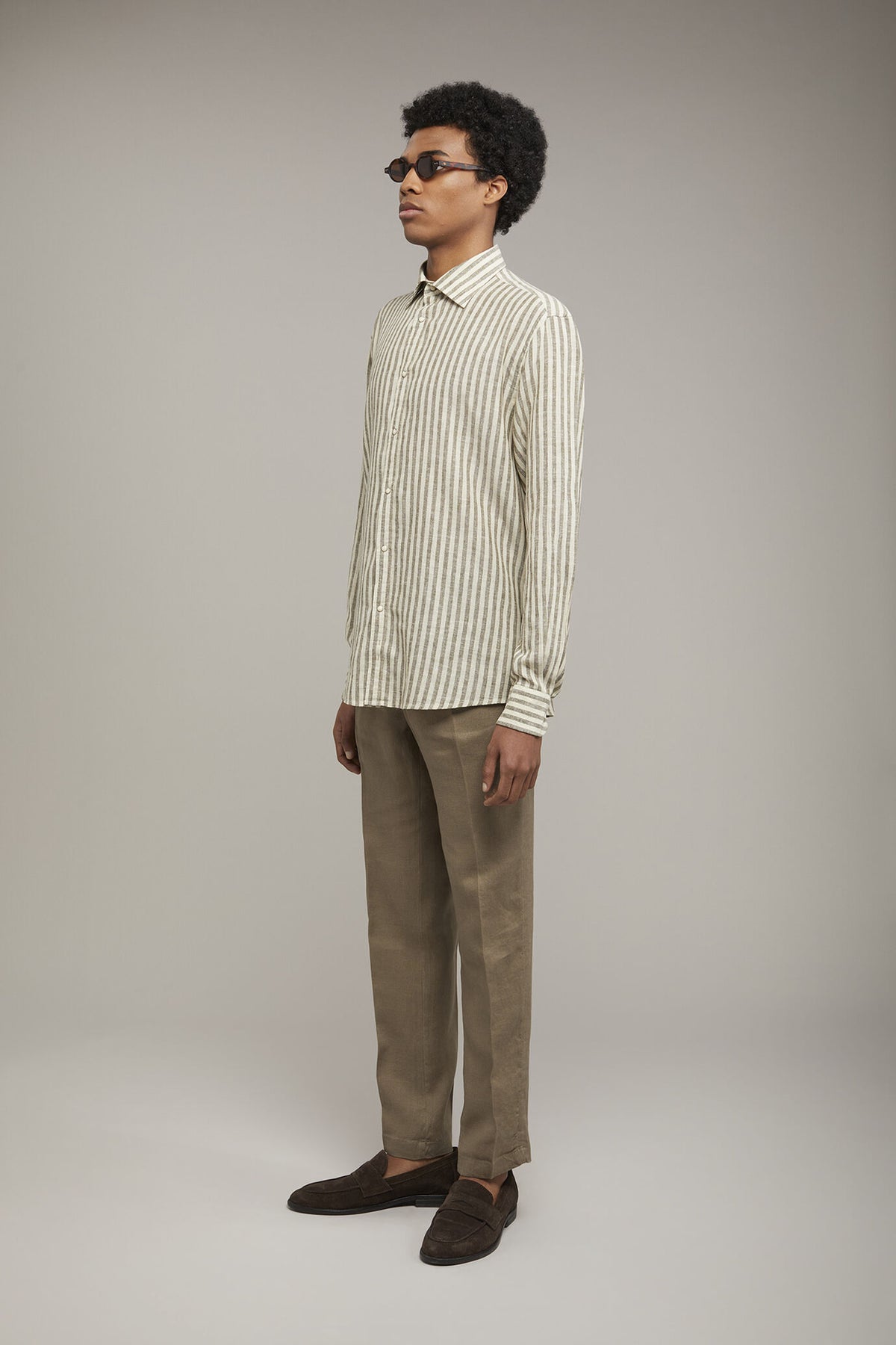 Men’s classic collar shirt in linen and striped cotton comfort fit