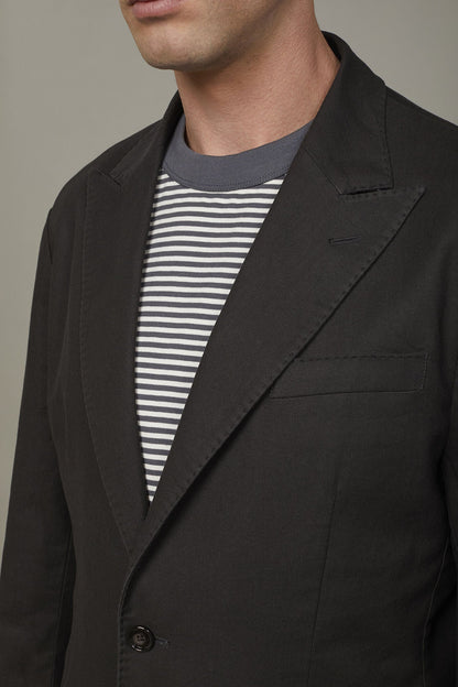 Men's single-breasted unlined linen and cotton blazer with regular fit lapels