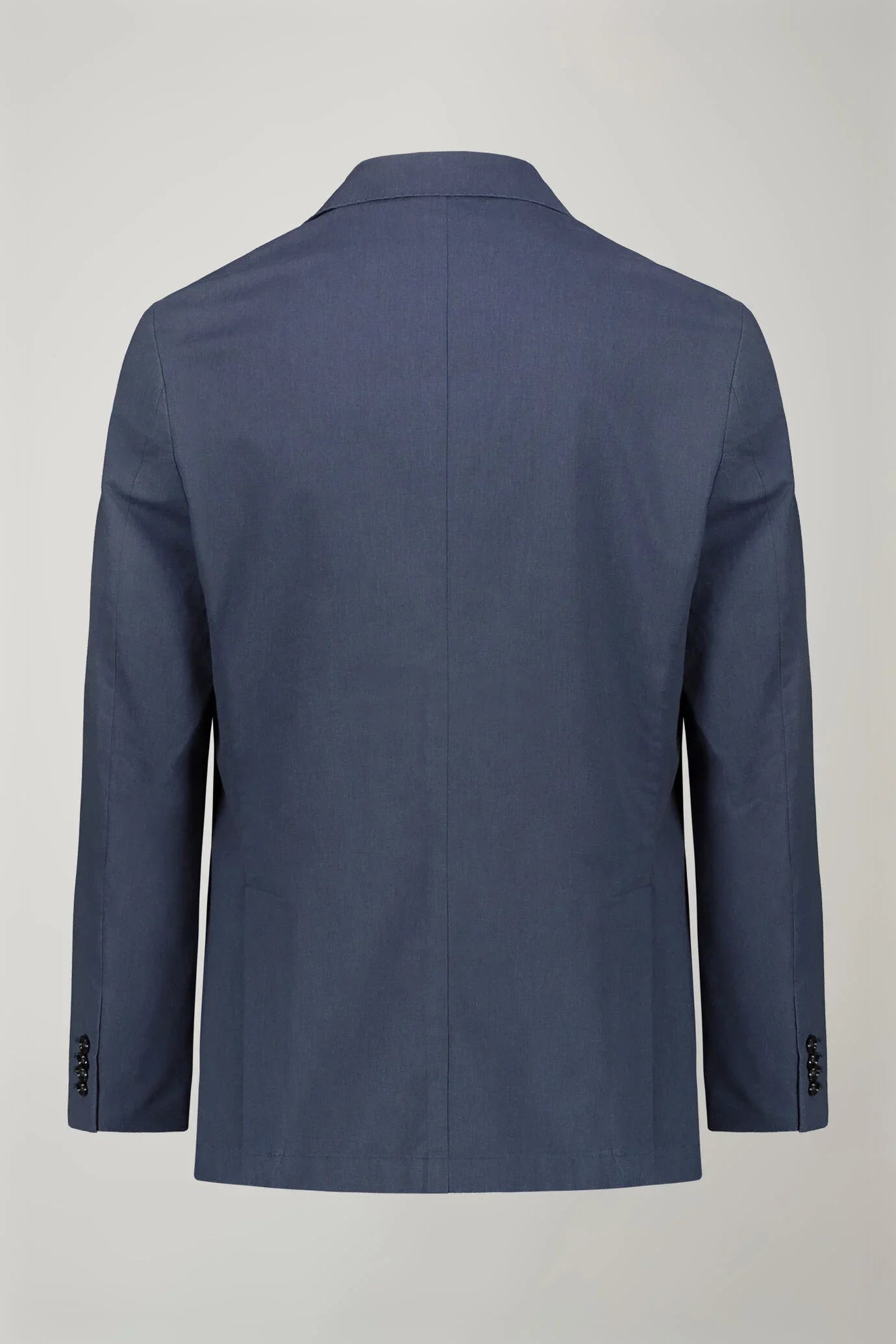 Men's unlined single-breasted blazer with flap pockets in flamed effect fabric regular fit in Blue by Doppelganger, Italian Classic;Formal;Elegant made from Composition: 98% Cotton 2% Elastane
Mood: Business, Party-Night
Type: Unlined, Single-Breasted, Flap Pockets, Shot Fabric
Season: Spring Summer 24
Gender: Men
Material: Cotton
Style: Classic, Formal, Elegant
Fit: Regular