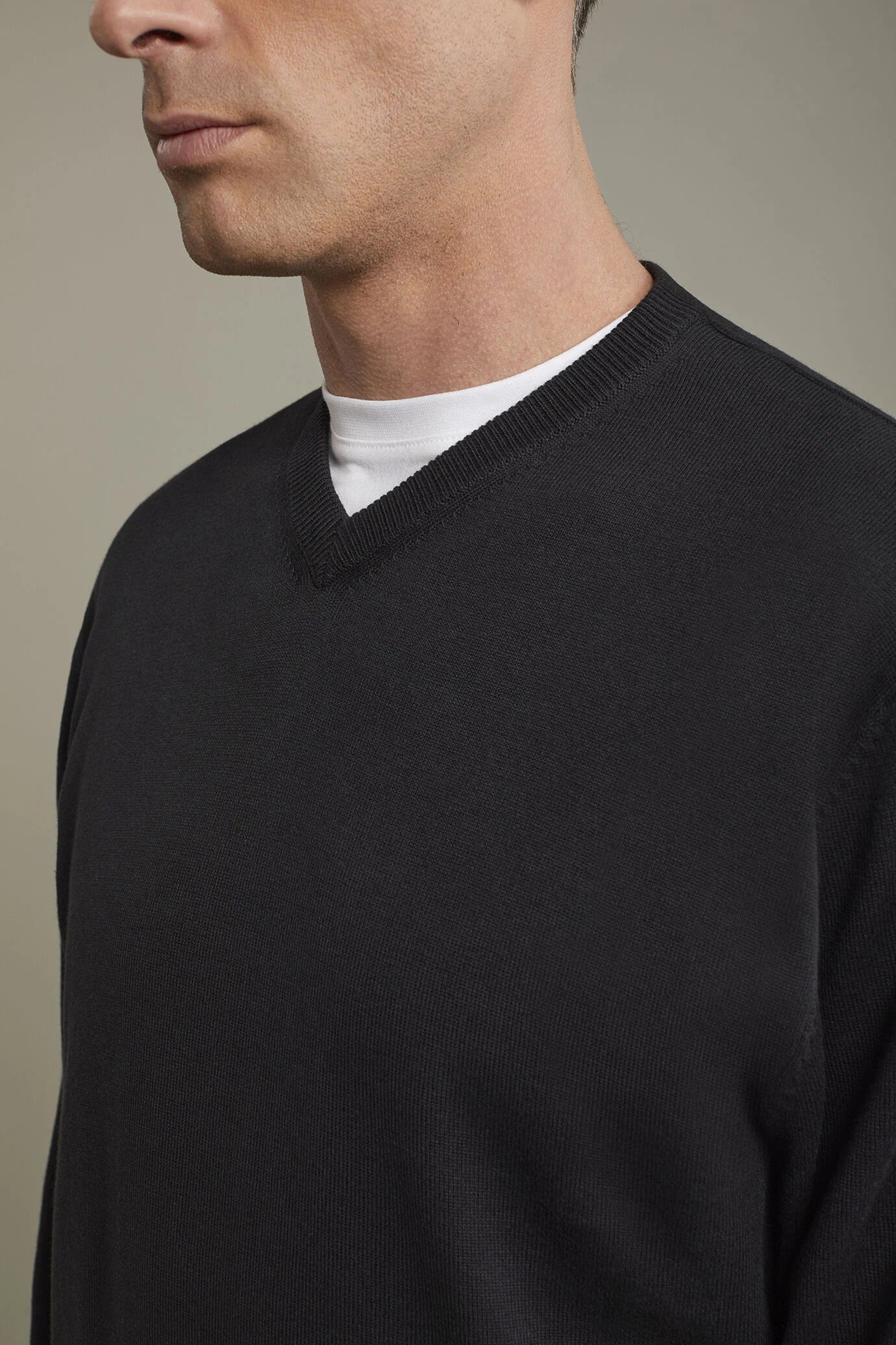 Men's v neck sweater 100% cotton regular fit