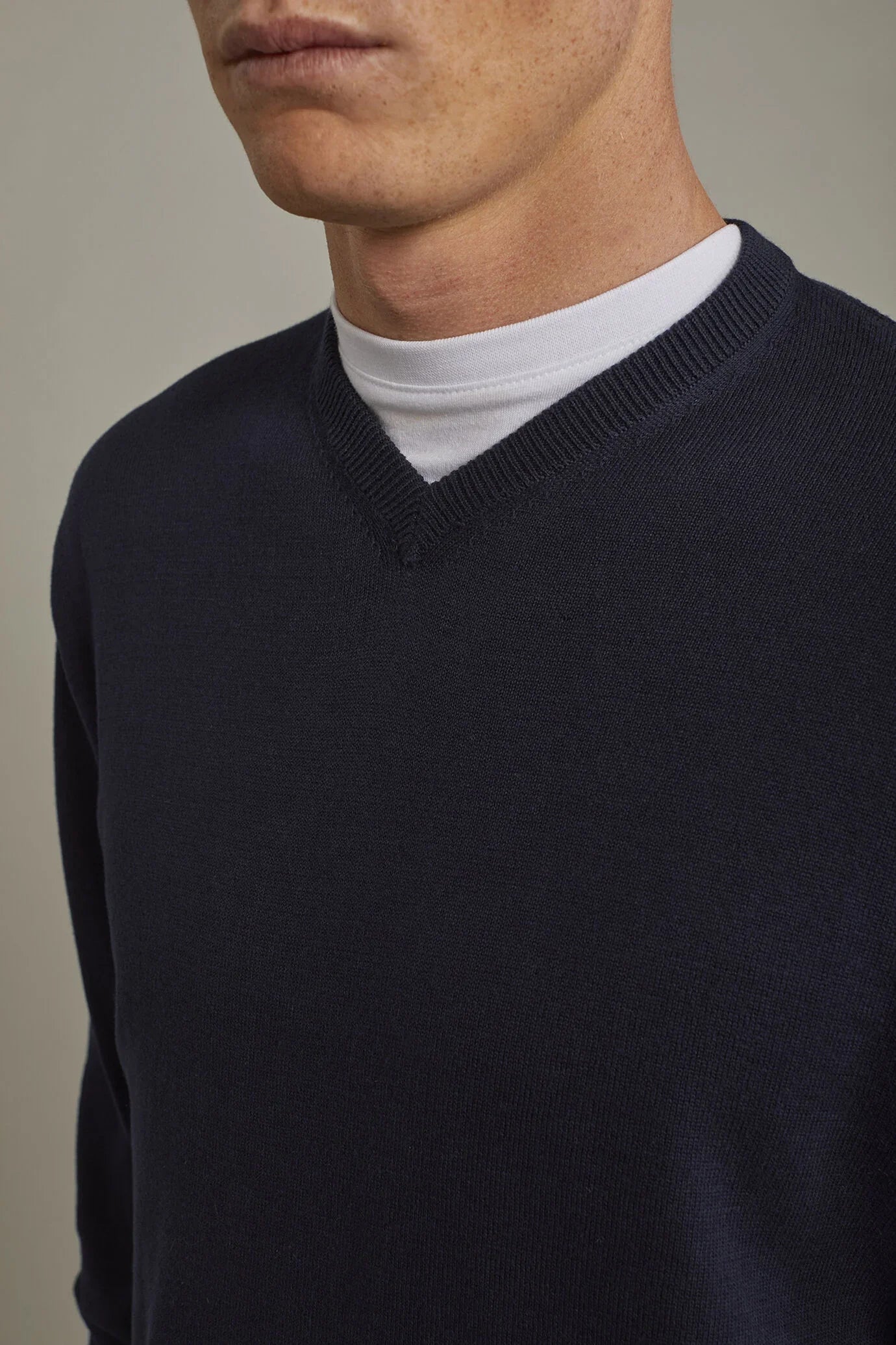 Men's v neck sweater 100% cotton regular fit