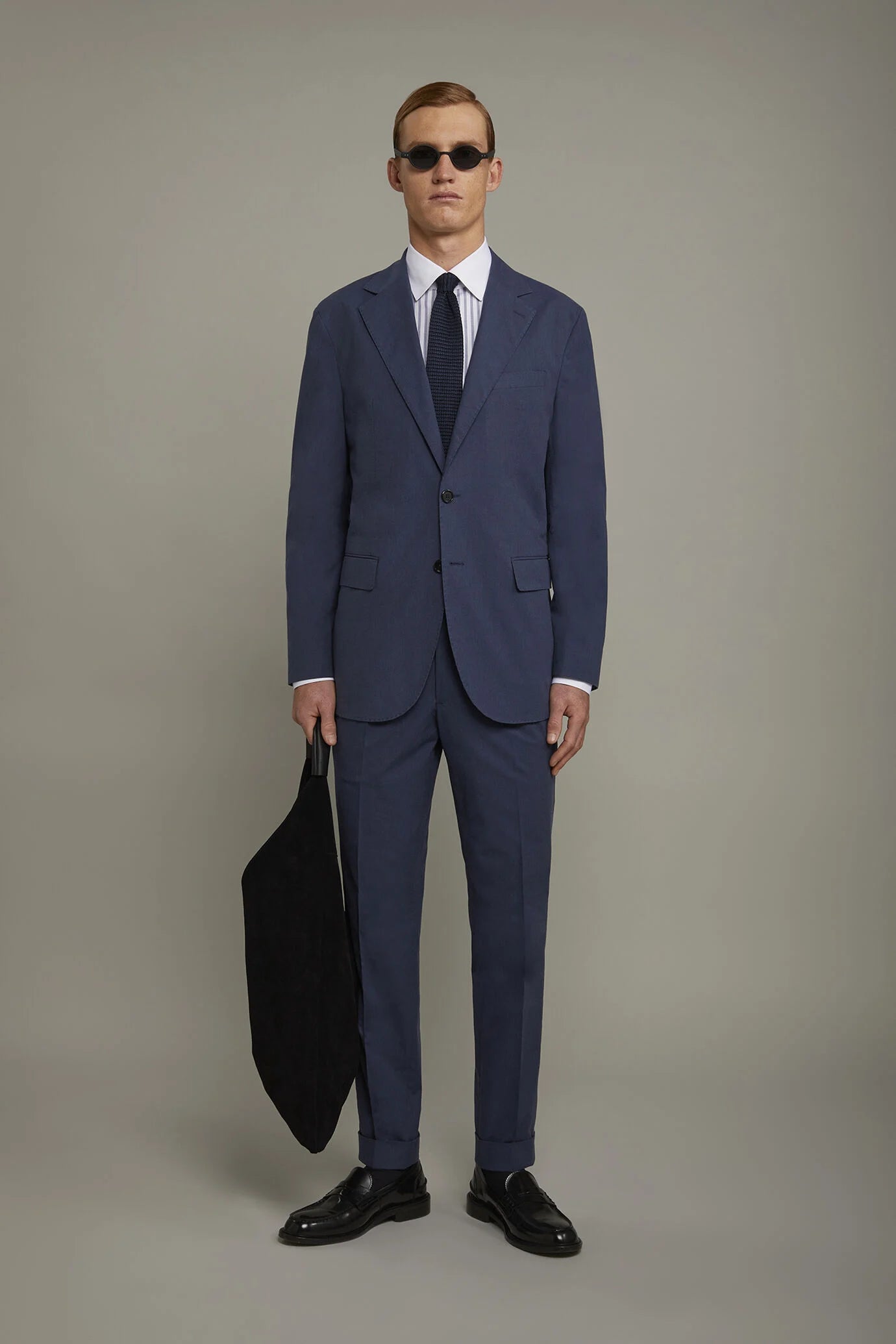 Men's classic trousers with double pleats in flamed effect fabric regular fit