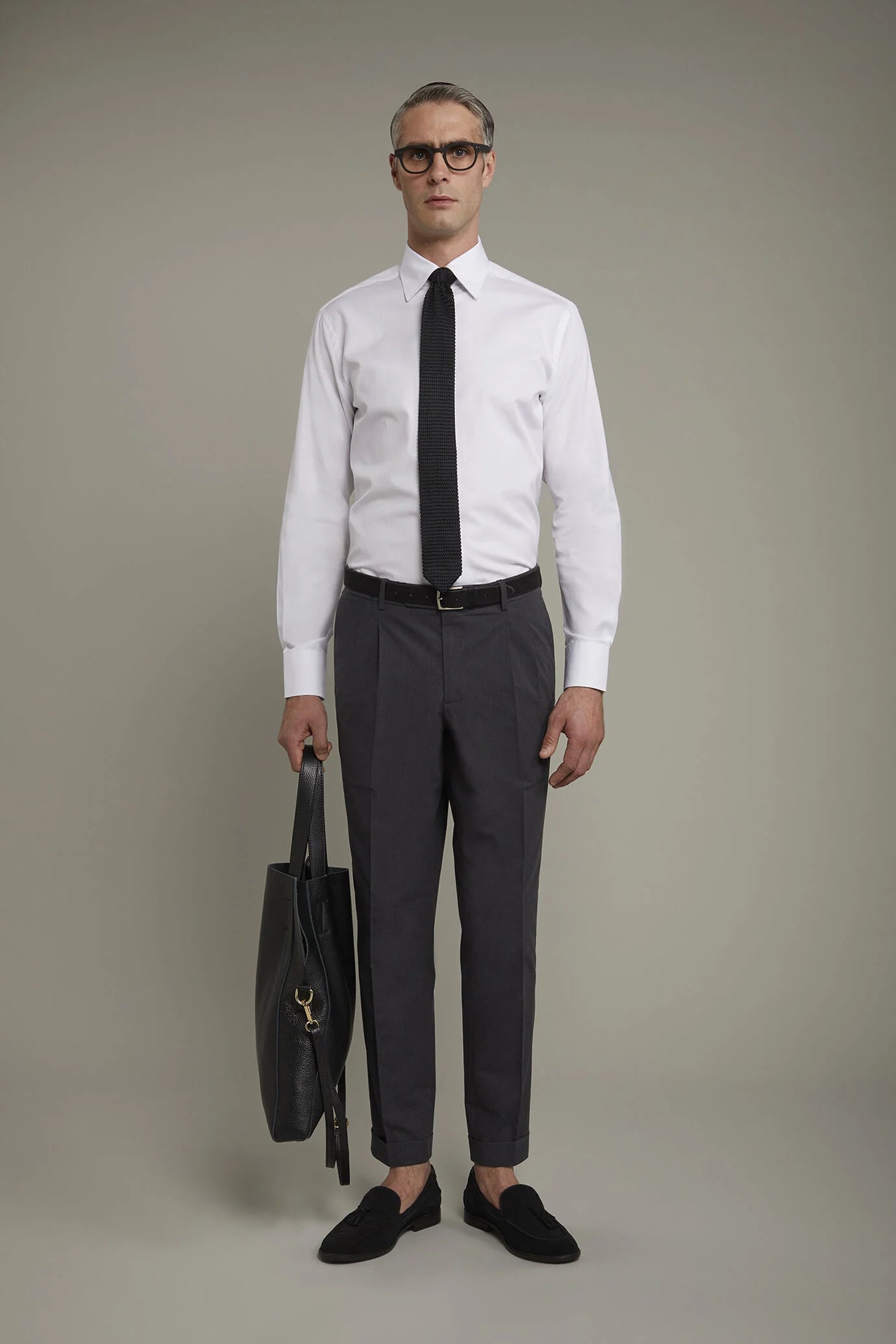 Men's classic trousers with double pleats in flamed effect fabric regular fit