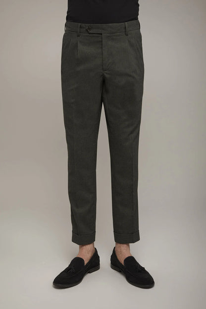 Men's classic double pinces trousers fabric with micro houndstooth pattern regular fit in Green by Doppelganger, Italian Business;Party-Night made from Composition: 59% Polyester 21% Linen 13% Cotton 6% Viscose 1% Elastane
Mood: Business, Party-Night
Type: Double Pinces, Pied De Poule Micro Fabric
Season: Spring Summer 24
Gender: Men
Material: Linen
Style: Classic, Formal, Elegant
Fit: Regular