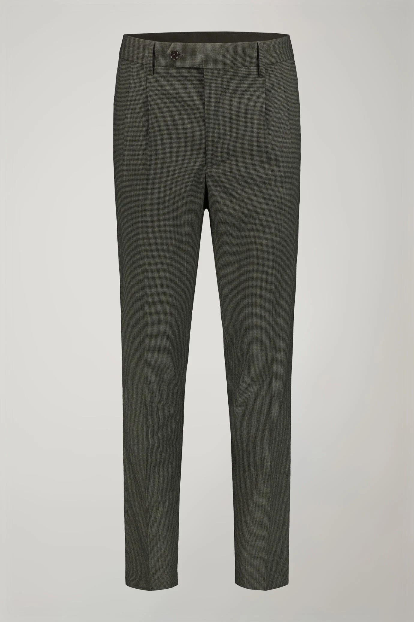 Men's classic double pinces trousers fabric with micro houndstooth pattern regular fit in Green by Doppelganger, Italian Business;Party-Night made from Composition: 59% Polyester 21% Linen 13% Cotton 6% Viscose 1% Elastane
Mood: Business, Party-Night
Type: Double Pinces, Pied De Poule Micro Fabric
Season: Spring Summer 24
Gender: Men
Material: Linen
Style: Classic, Formal, Elegant
Fit: Regular