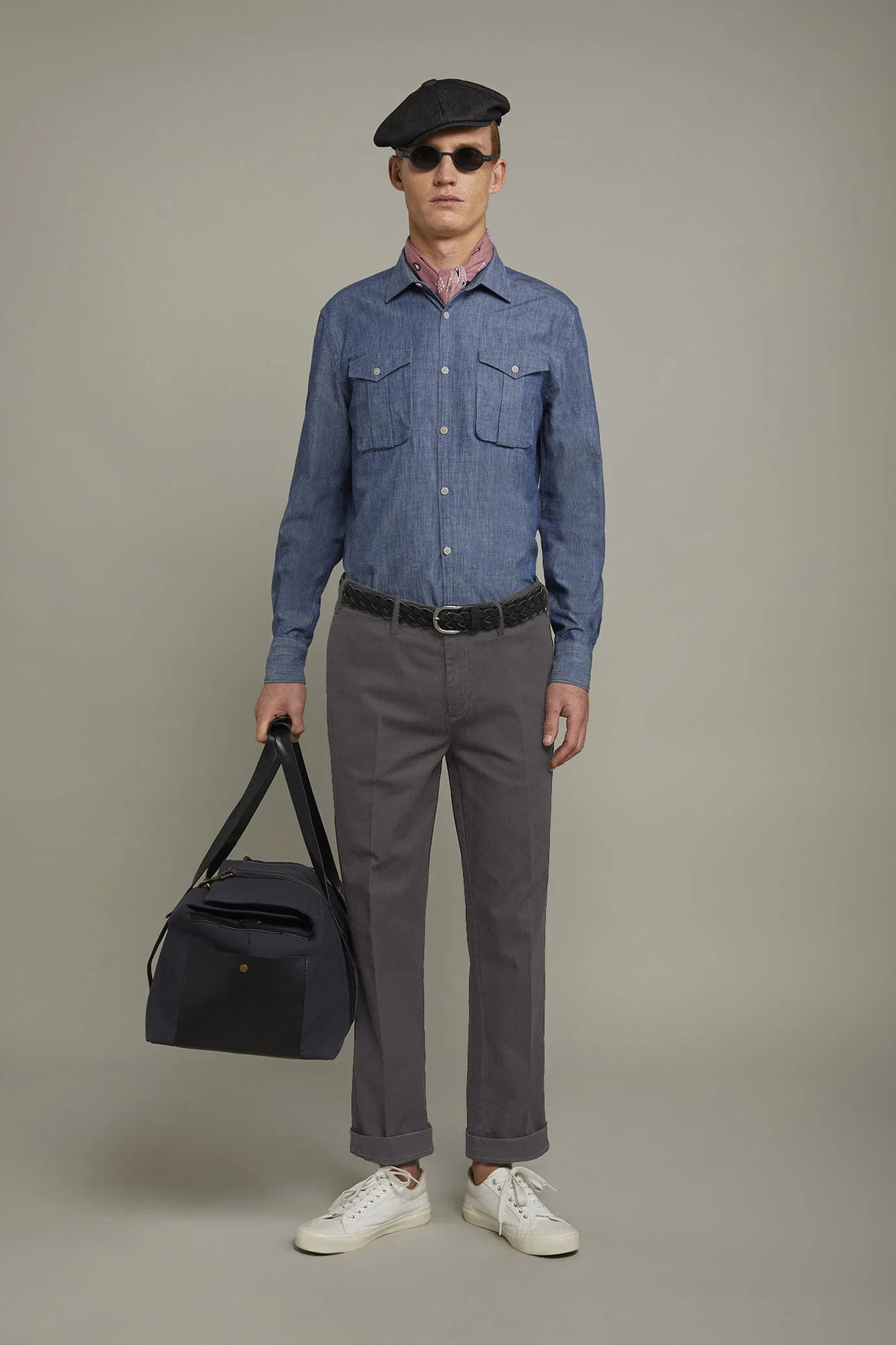 Men's classic chambray regular fit trousers
