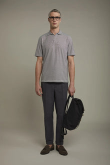 MenÃ¢â‚¬â„¢s short sleeve button-less polo shirt with derby collar and thin stripes 100% cotton regular fit
