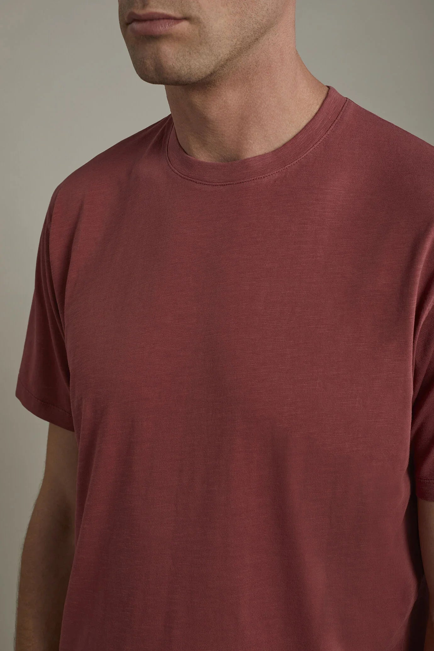 Men's round neck t-shirt 100% cotton flamed effect regular fit
