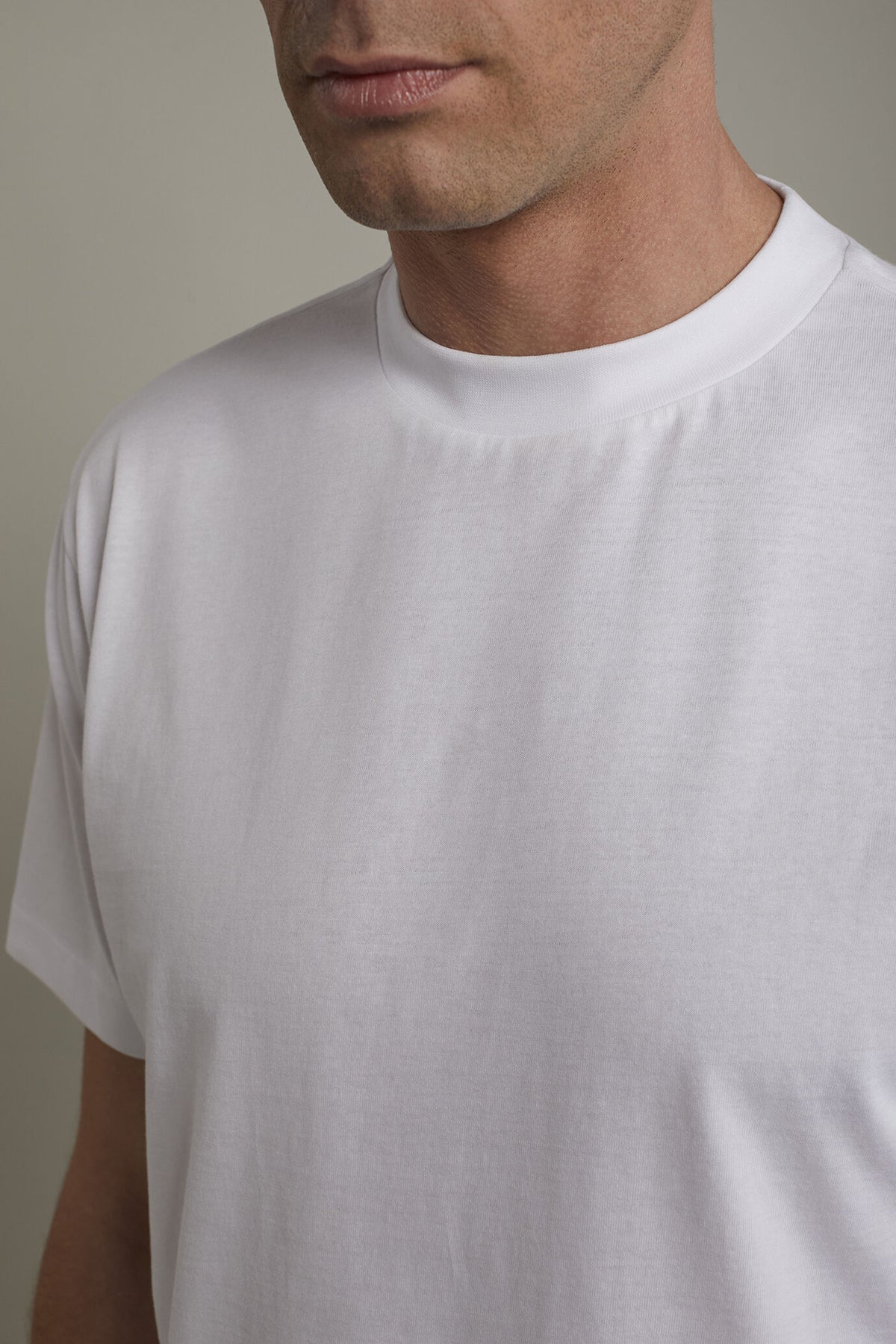 Men’s round neck t-shirt 100% cotton regular fit