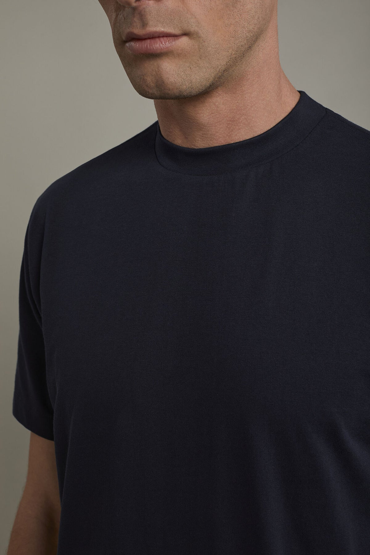 Men’s round neck t-shirt 100% cotton regular fit