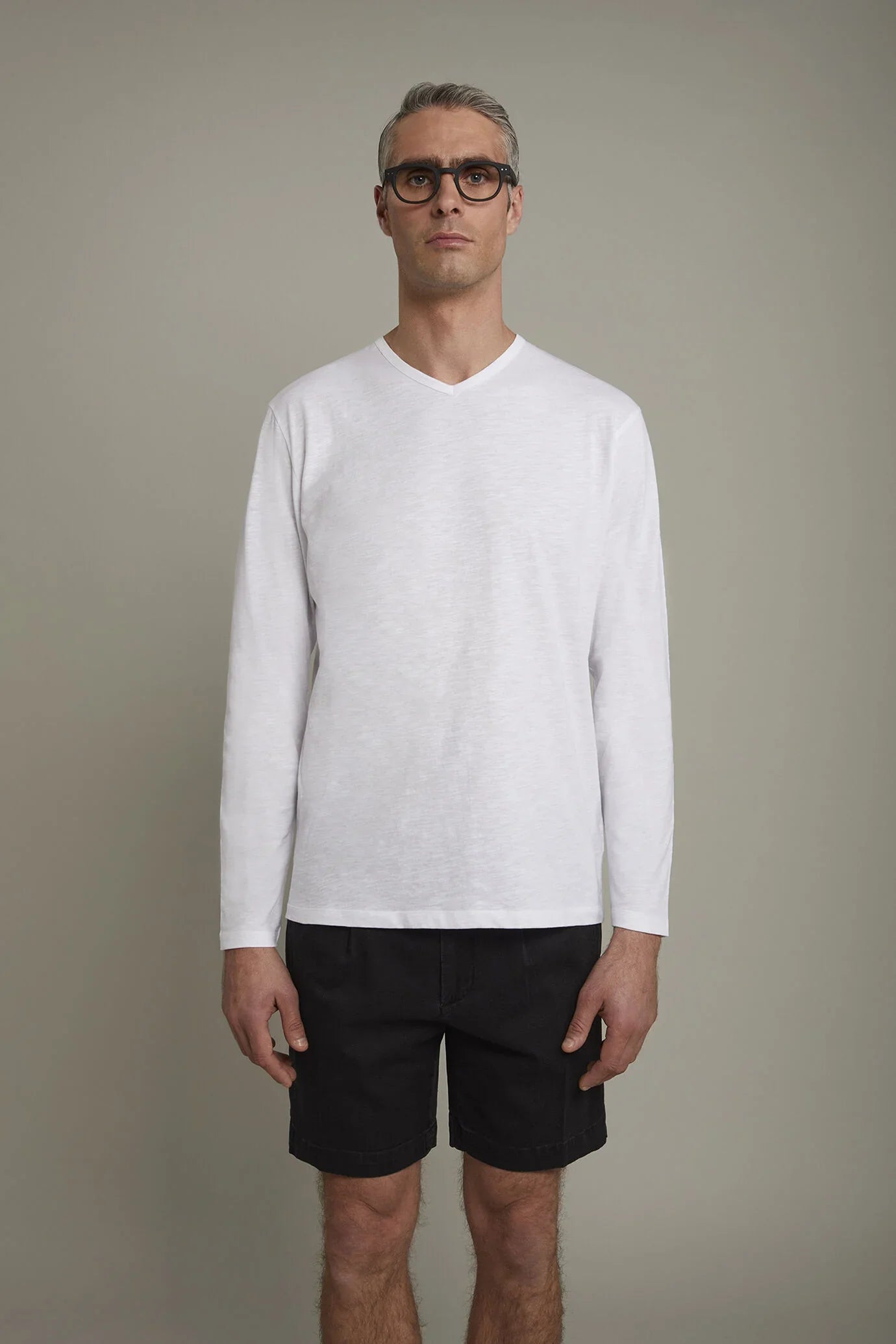 Men's v-neck t-shirt 100% flamed-effect cotton with long sleeves regular fit