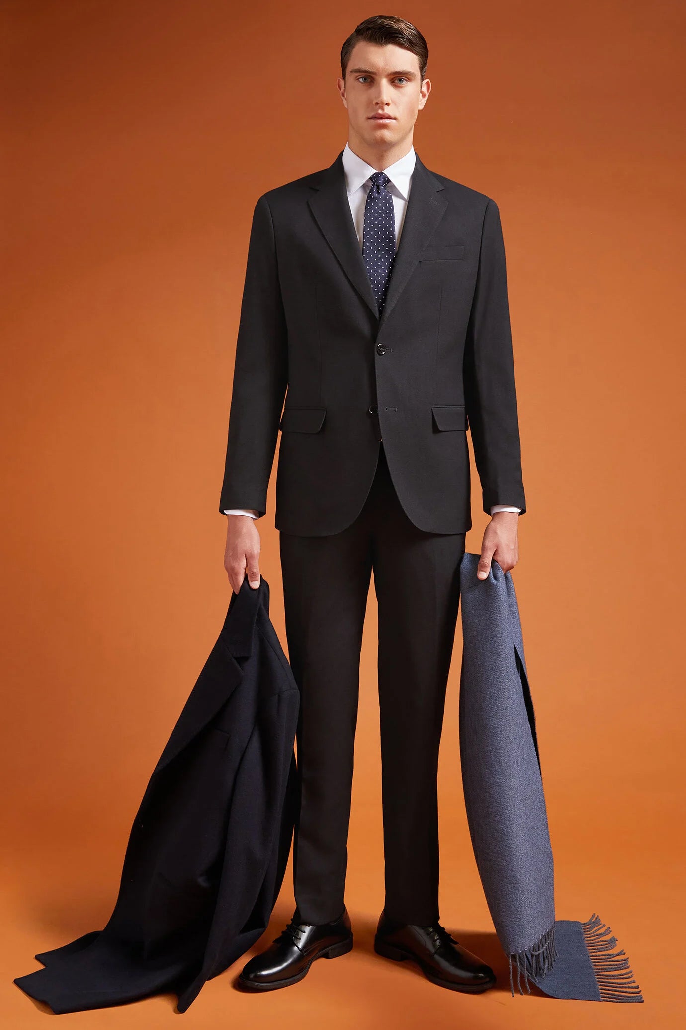 Men's regular fit single-breasted suit in birdseye fabric
