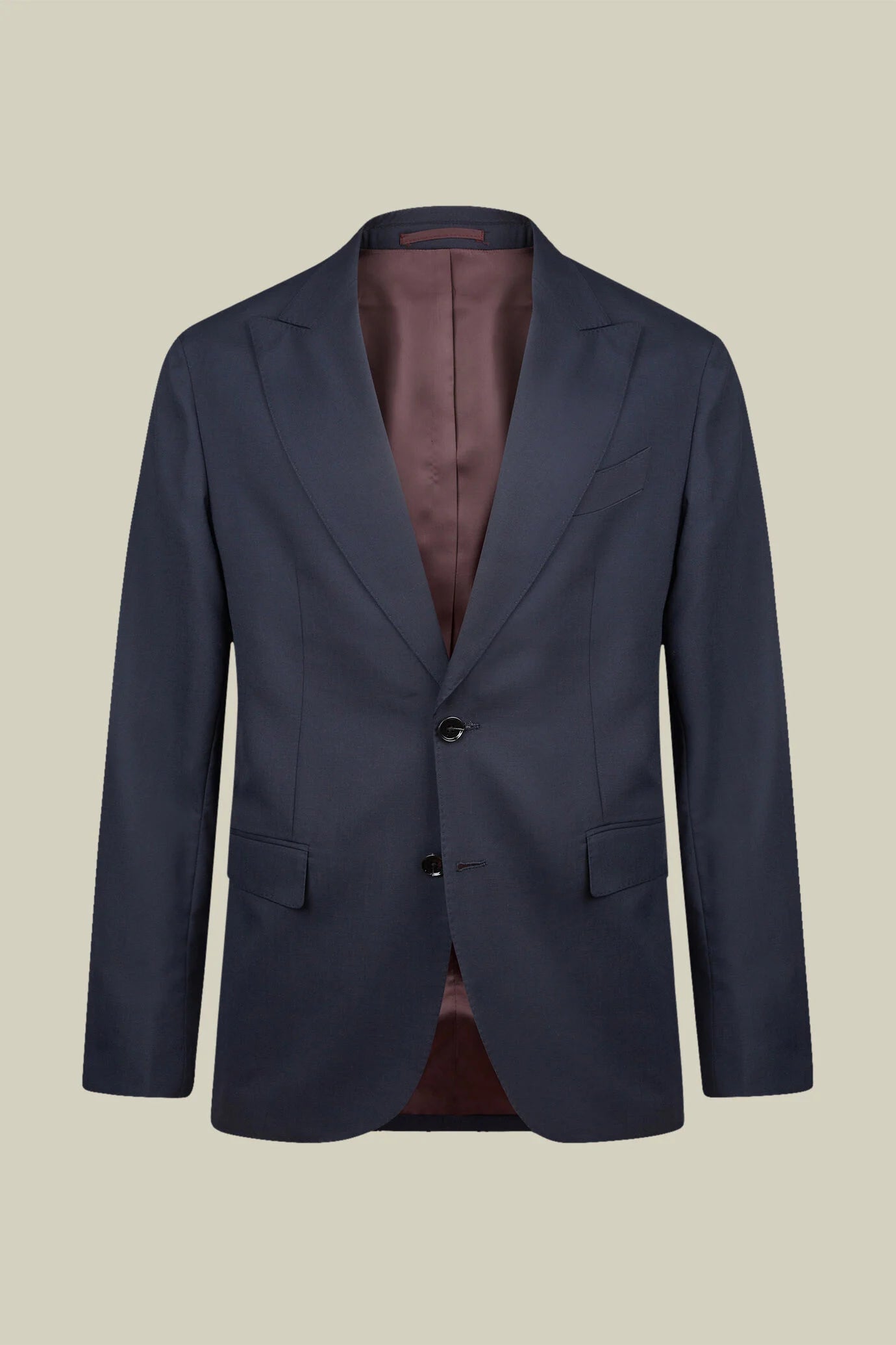 Men's regular fit single-breasted suit featuring a jacket with peak lapels in wool blend fabric