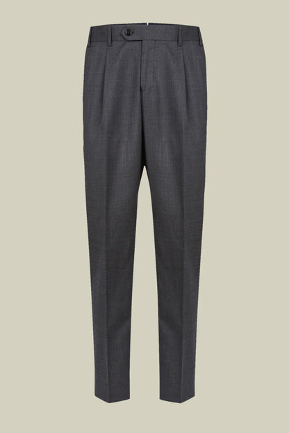 Men's regular fit single-breasted suit in a wool blend fabric