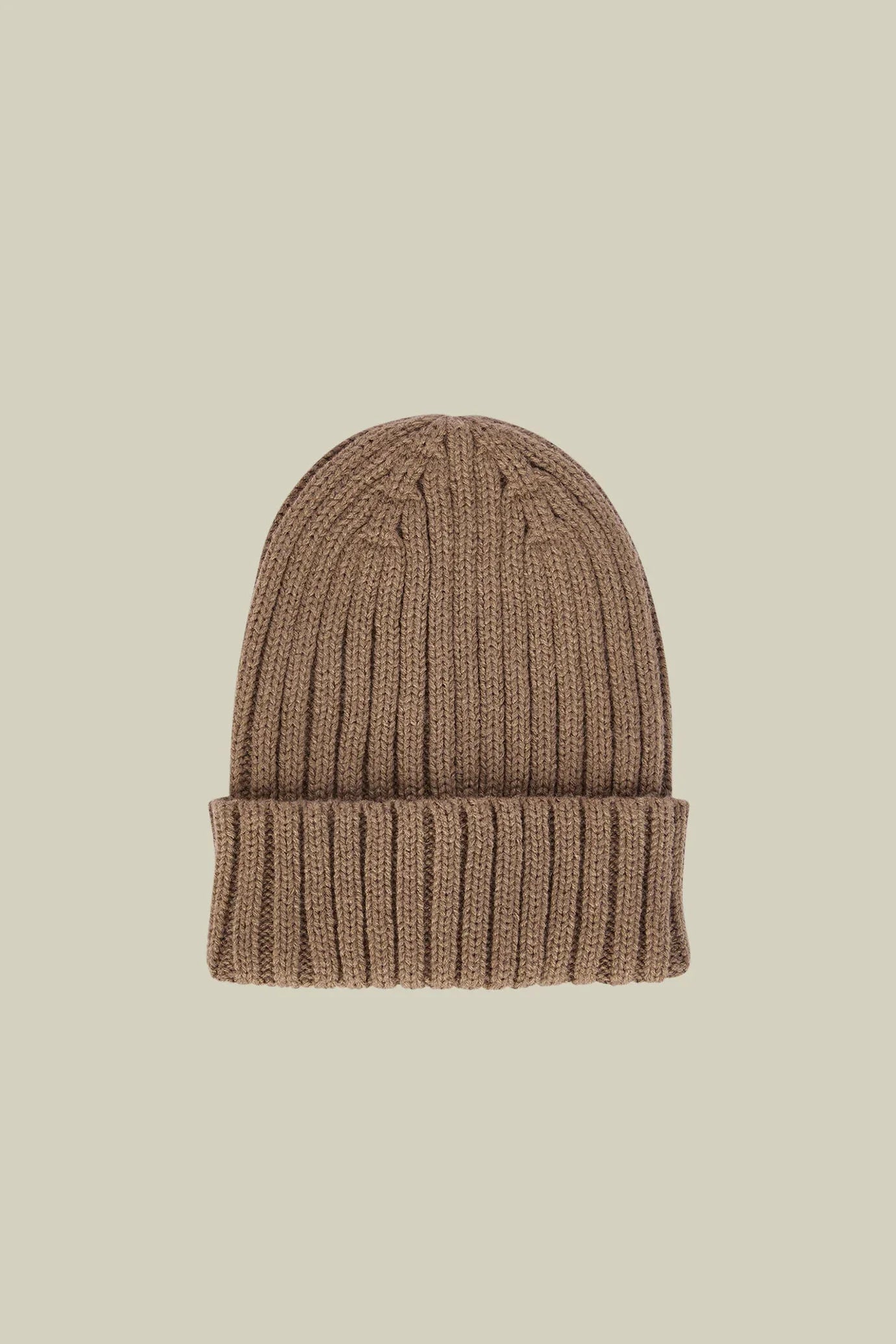 Men's ribbed knit hat in a wool blend