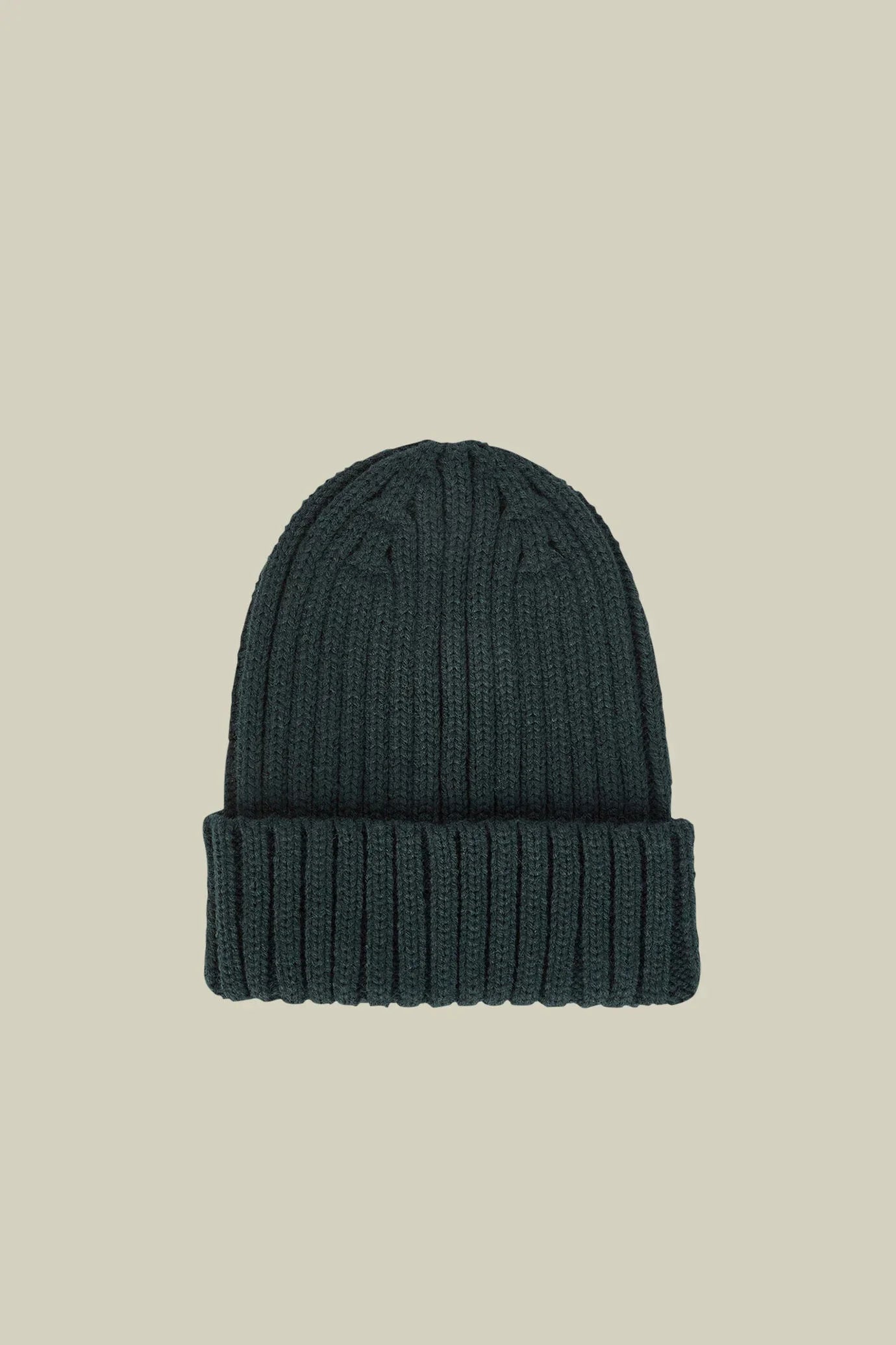 Men's ribbed knit hat in a wool blend