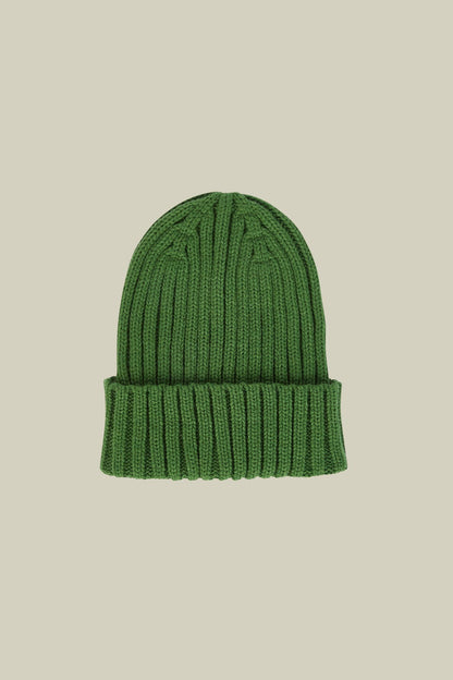 Men's ribbed knit hat in a wool blend