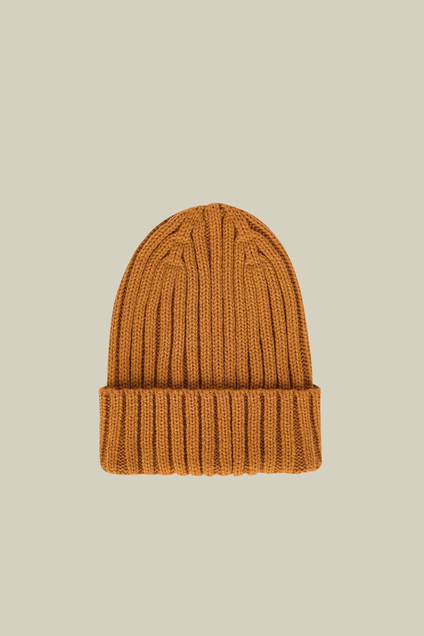 Men's ribbed knit hat in a wool blend