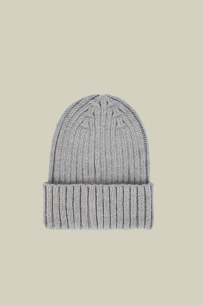 Men's ribbed knit hat in a wool blend