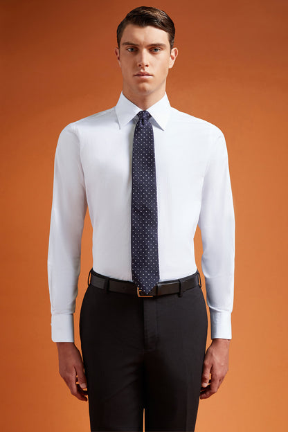 Men's regular fit classic shirt in 100% cotton herringbone fabric with a classic collar