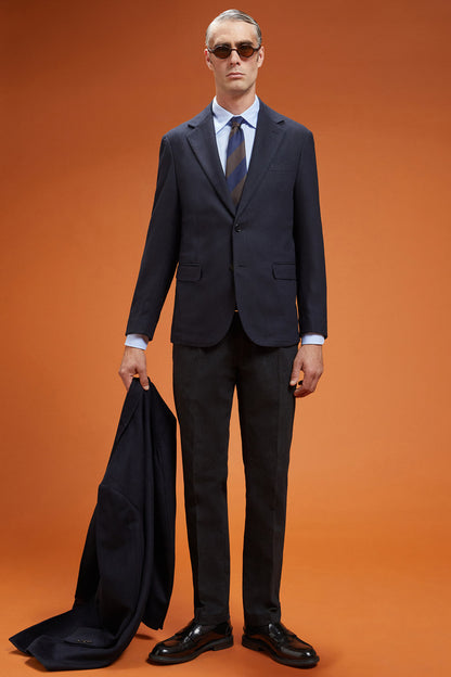 Men's regular fit classic shirt in 100% cotton plain pinpoint fabric with a classic collar