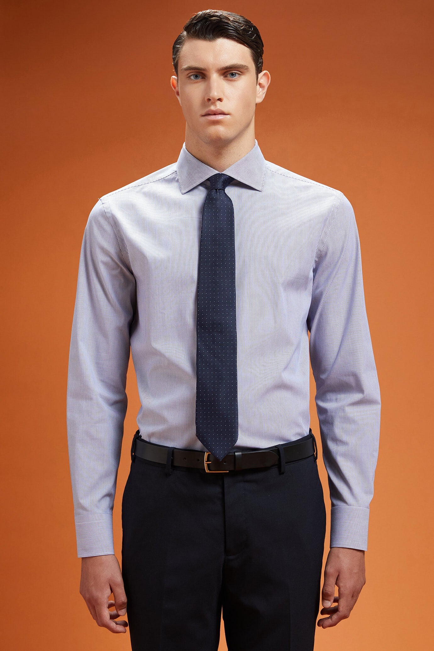 Men's regular fit classic shirt in yarn-dyed striped cotton with a classic collar