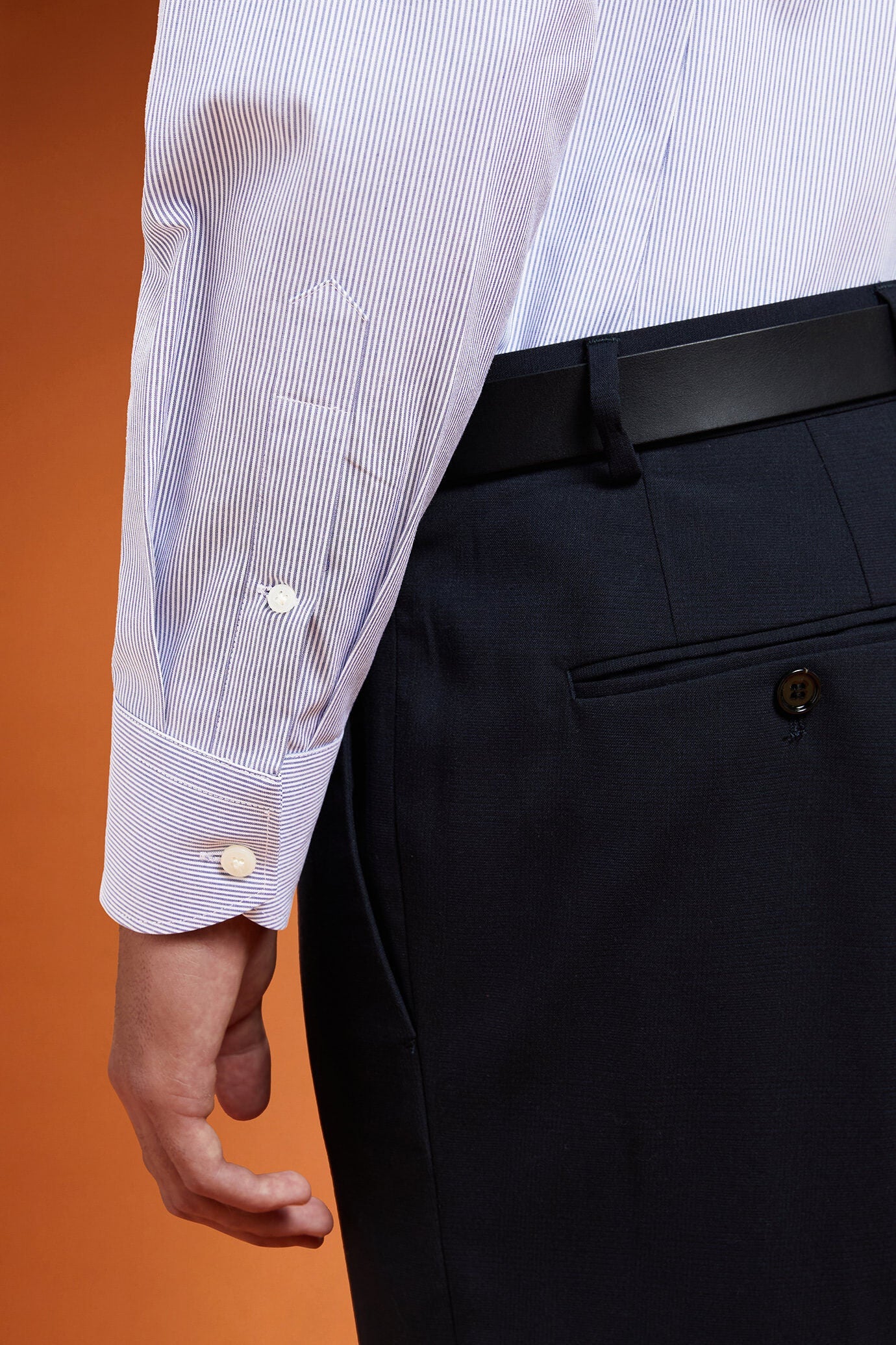 Men's regular fit classic shirt in yarn-dyed striped cotton with a classic collar