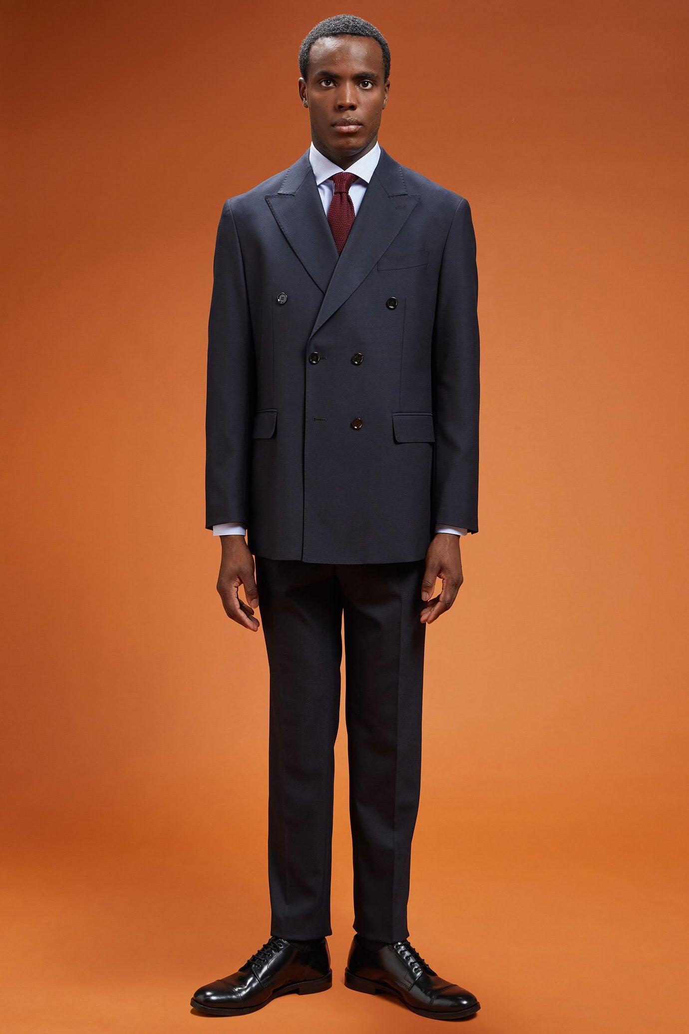 Men's regular fit classic shirt in yarn-dyed striped cotton with a classic collar