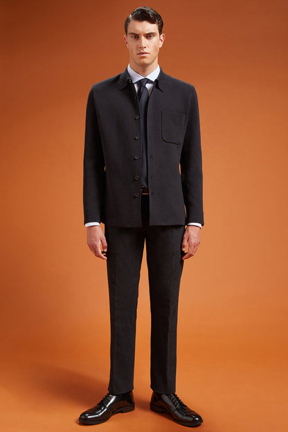 Men's regular fit classic shirt in 100% yarn-dyed micro houndstooth cotton with a classic collar in Blue by Doppelganger, Italian Classic;Basic;Timeless made from Composition: 97% Cotton 3% Elastane
Mood: Business, Party-Night
Type: Classic Collar, Yarn-dyed fabric, Pied De Poule Micro Fabric
Season: Fall Winter 24-25
Gender: Men
Material: Cotton
Style: Classic, Basic, Timeless
Fit: Regular