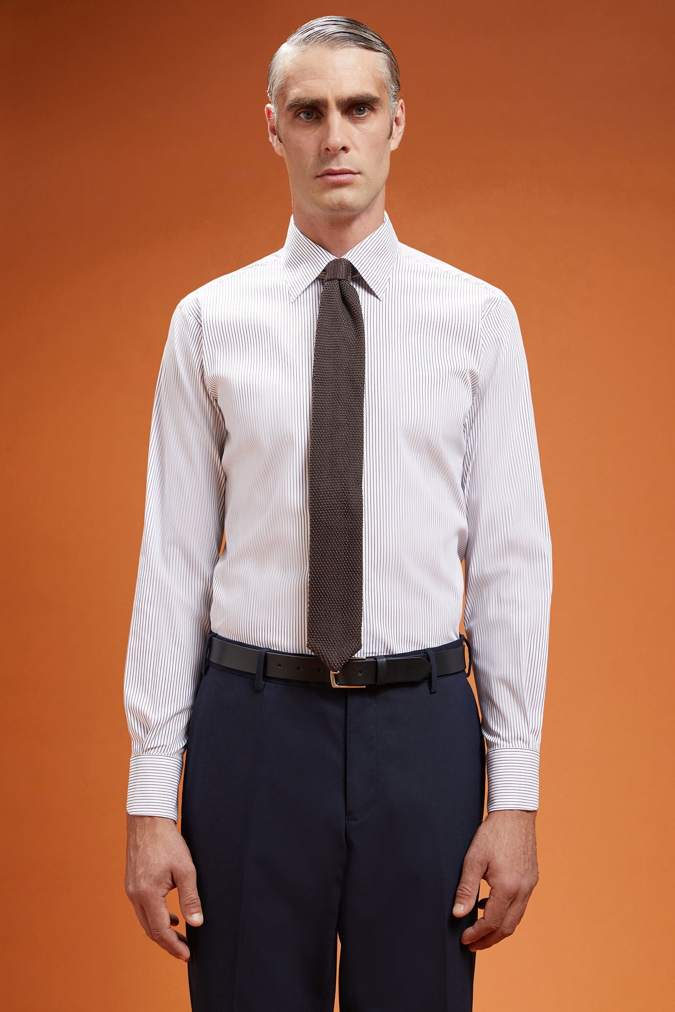 Men's regular fit classic shirt in yarn-dyed technical fabric with a classic collar