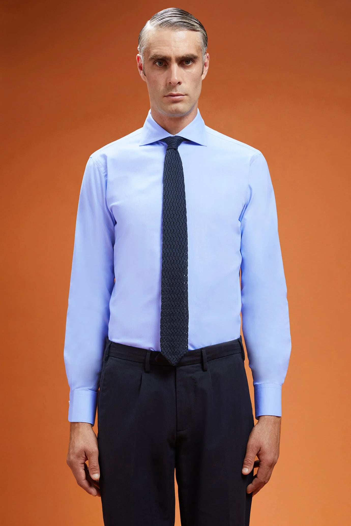 Men's regular fit classic shirt in superlight 100% cotton superlight Oxford fabric with a classic collar