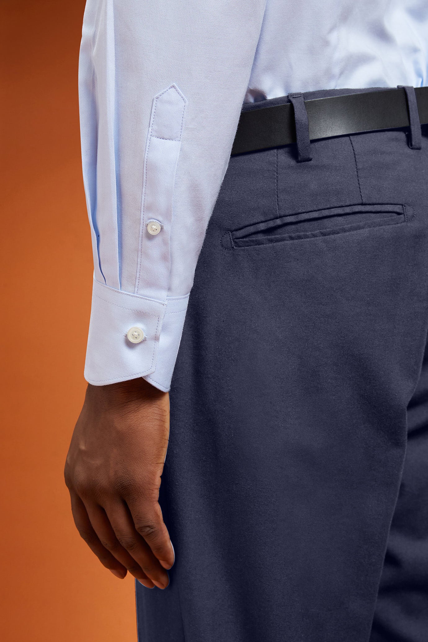 Men's regular fit classic shirt in superlight 100% cotton superlight Oxford fabric with a classic collar