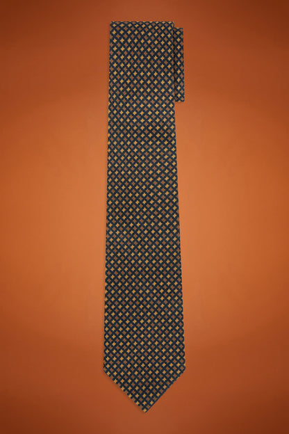 Men's micro patterned tie