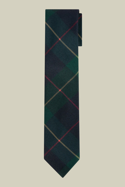 Men's tartan patterned tie