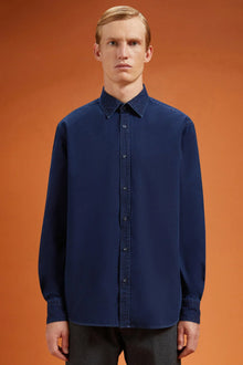 Men's comfort fit casual shirt with a classic collar in 100% cotton washed chambray fabric
