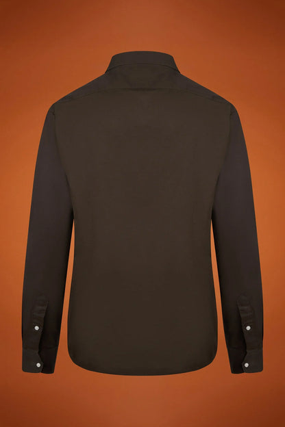 Men's comfort fit casual shirt with a classic collar in plain 100% cotton washed gabardine