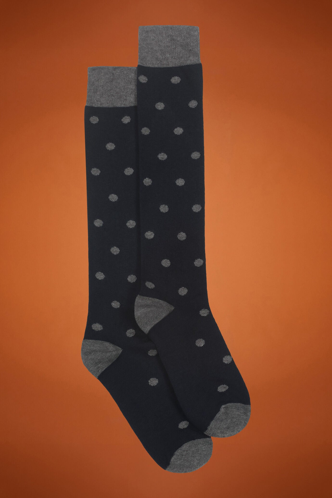 Men's long socks in polka dot stockinette stitch, made in Italy