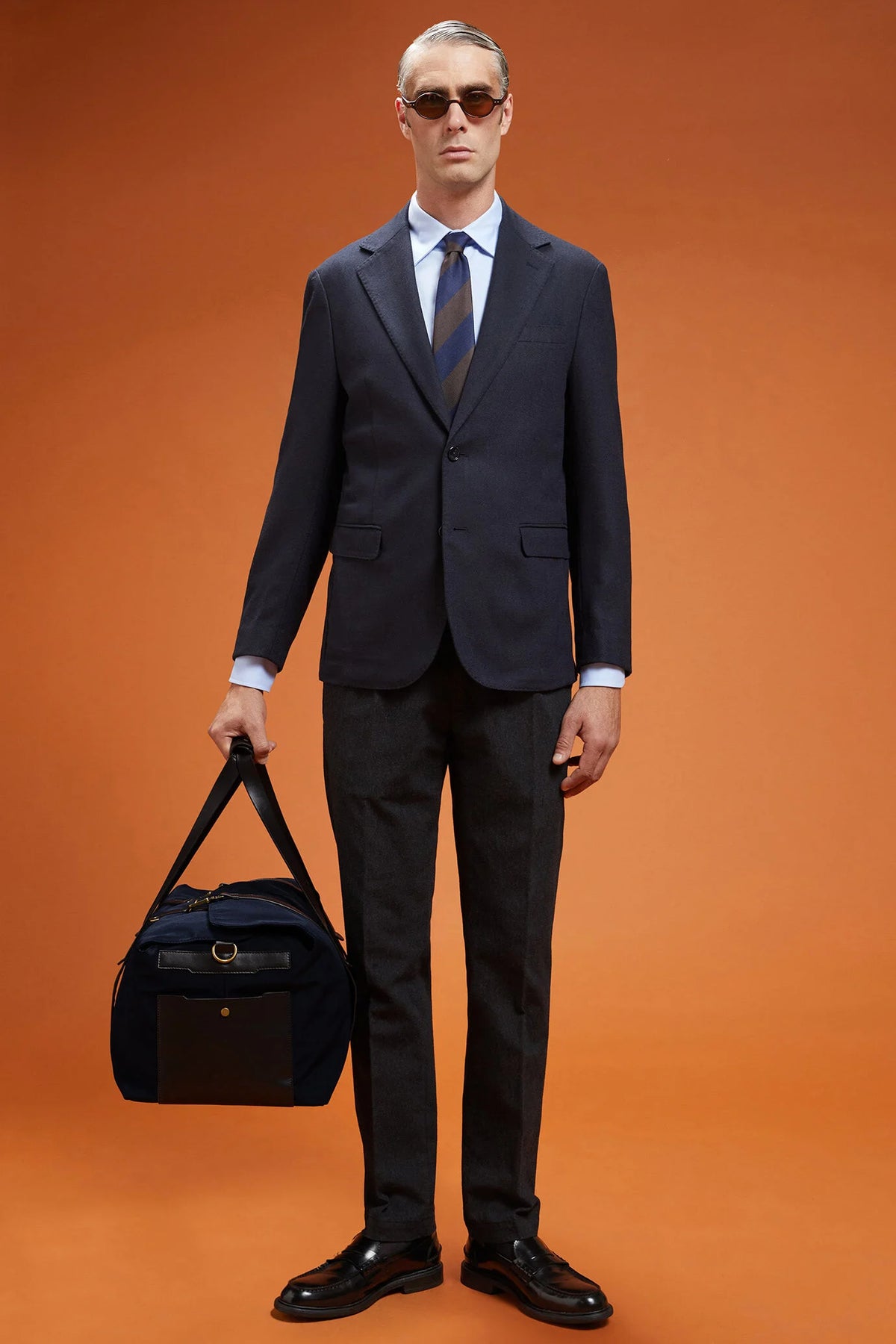 Men's classic single-breasted jacket in a regular fit, made from herringbone wool blend fabric