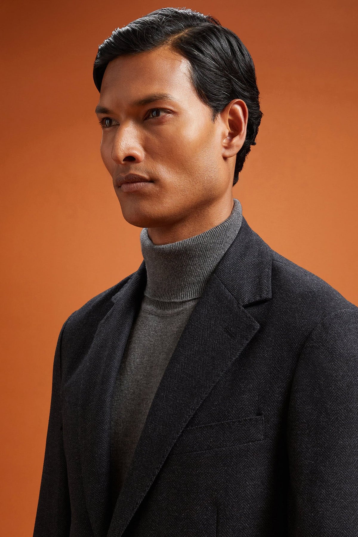 Men's classic single-breasted jacket in a regular fit, made from herringbone wool blend fabric