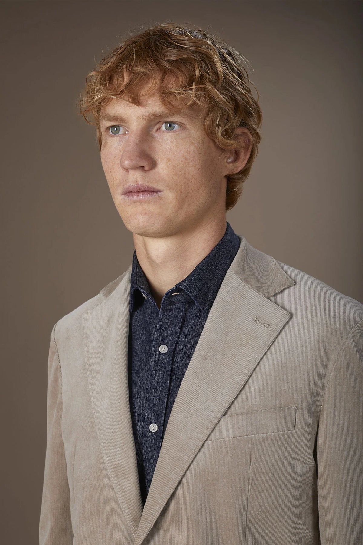 Men's single-breasted velvet jacket in a regular fit