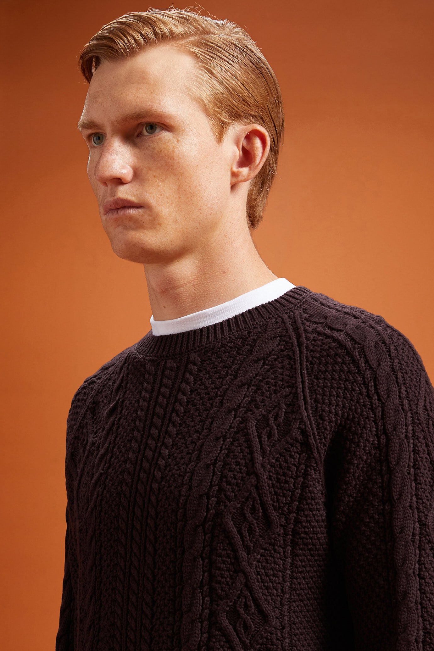 Men's regular fit cable knit jumper in 100% cotton with a crew neck