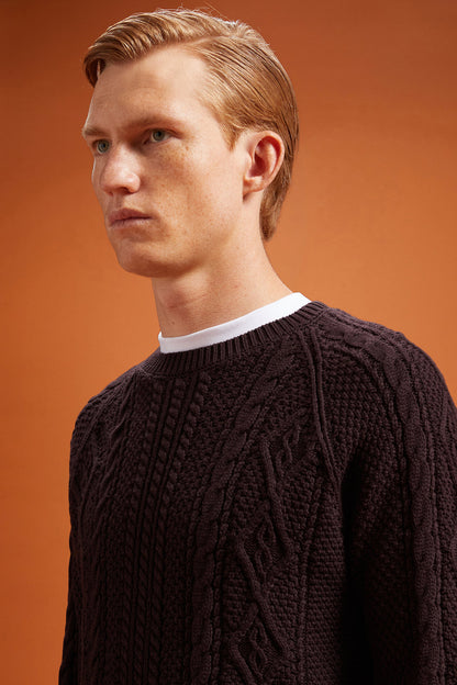 Men's regular fit cable knit jumper in 100% cotton with a crew neck