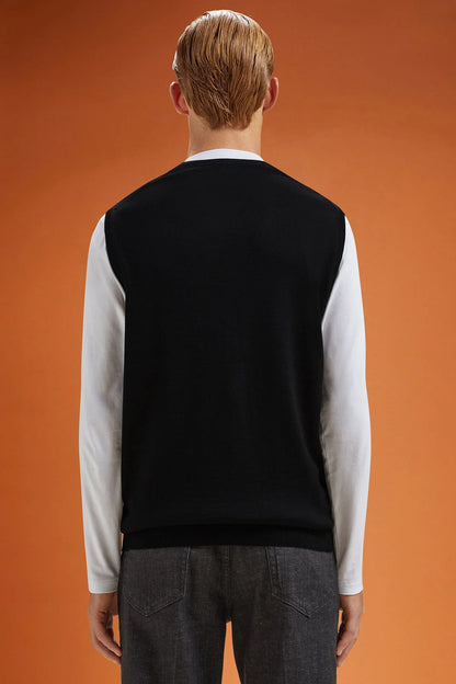 Men's regular fit V-neck tank top in 100% extra fine merino wool