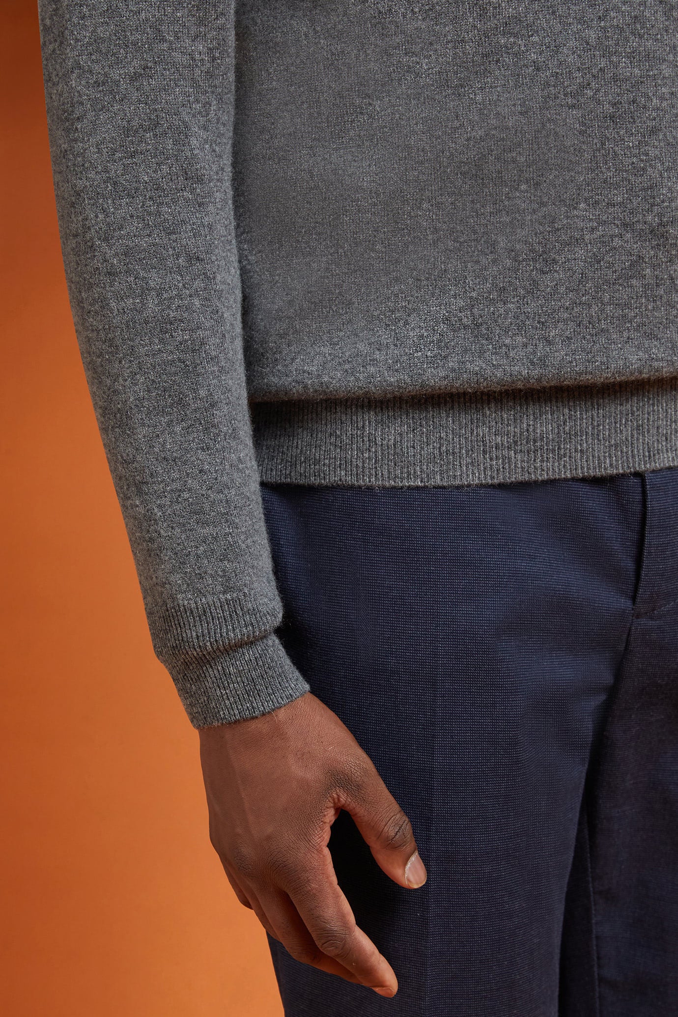 Men's regular fit crew neck jumper in 100% cashmere