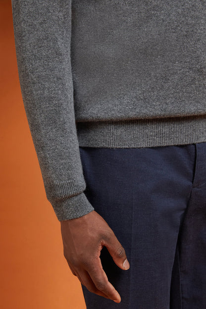 Men's regular fit crew neck jumper in 100% cashmere