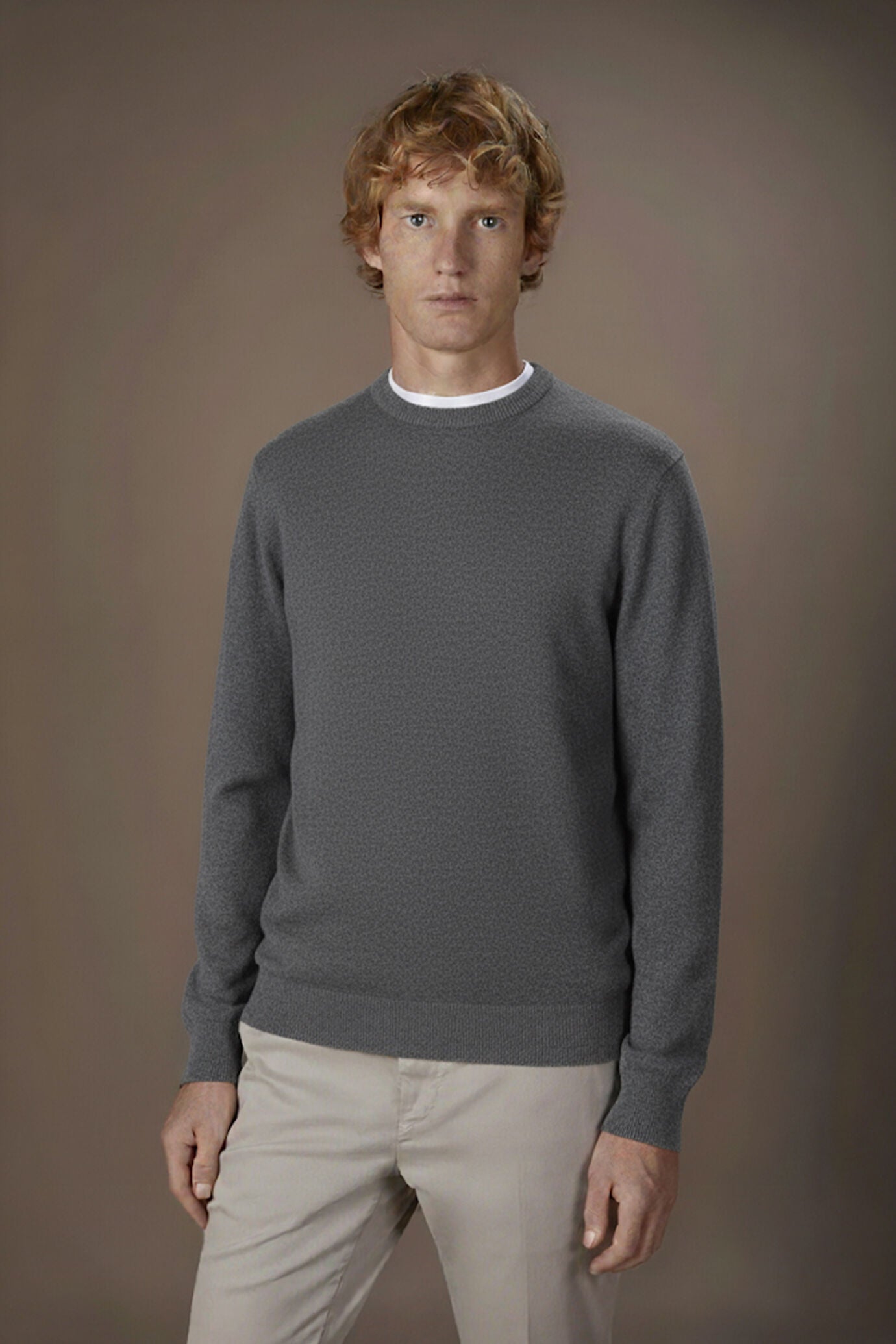 Men's regular fit crew neck jumper in 100% cashmere