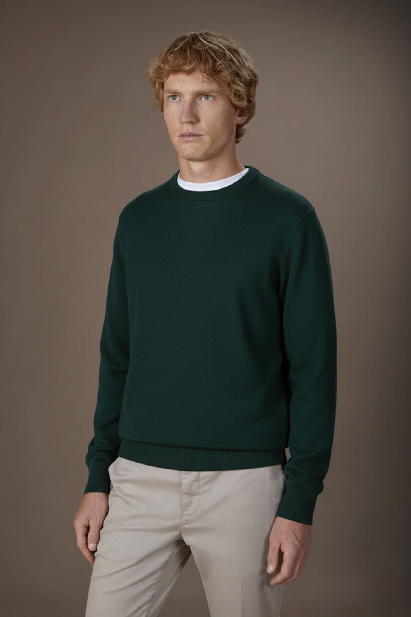 Men's regular fit crew neck jumper in 100% cashmere