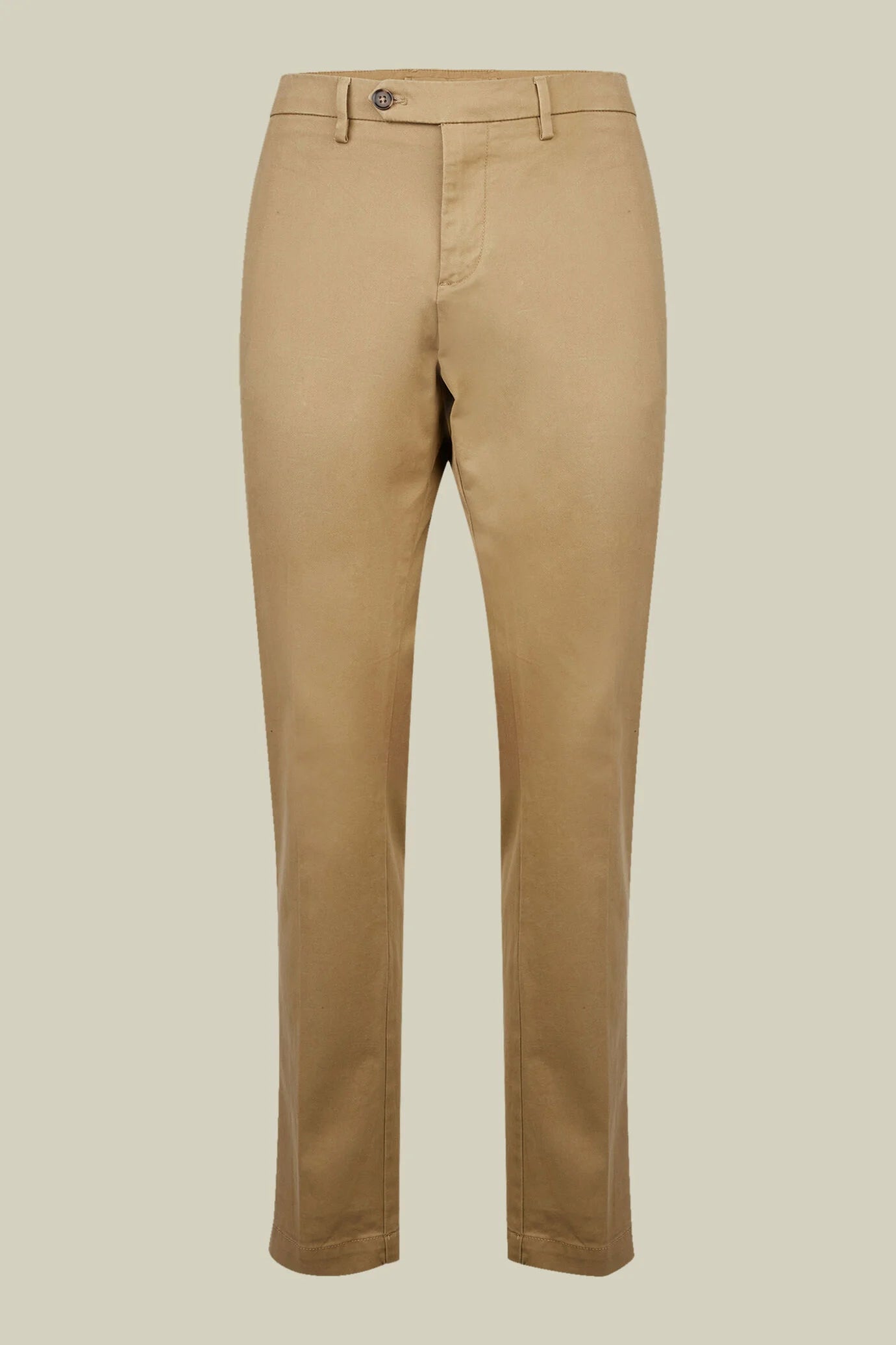 Men's classic twill chinos in a perfect fit