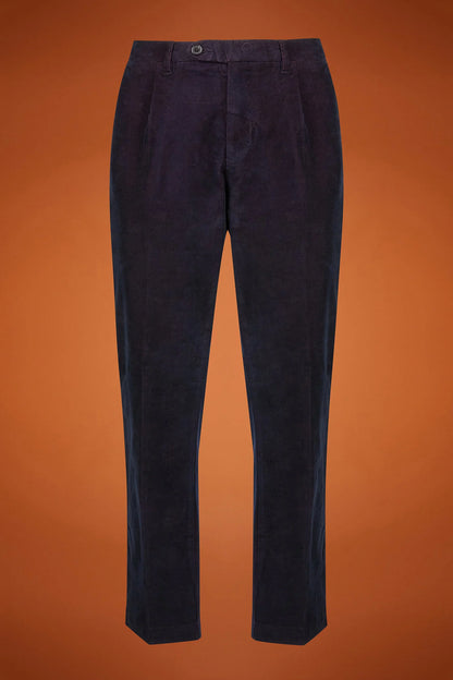 Men's regular fit classic pleated trousers in garment-dyed twotone 21-wale corduroy